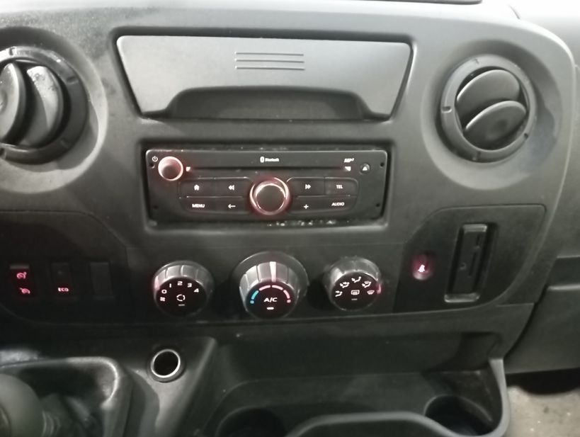 RENAULT MASTER FOURGON 2018 - Photo n°19
