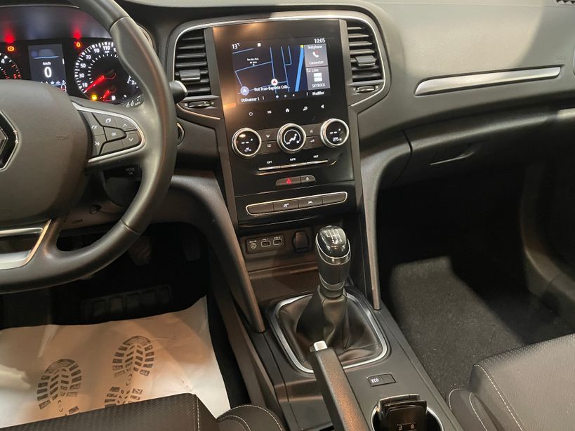 RENAULT MEGANE IV ESTATE 2022 - Photo n°15