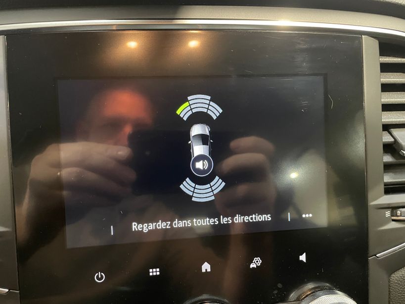 RENAULT MEGANE IV ESTATE 2022 - Photo n°18