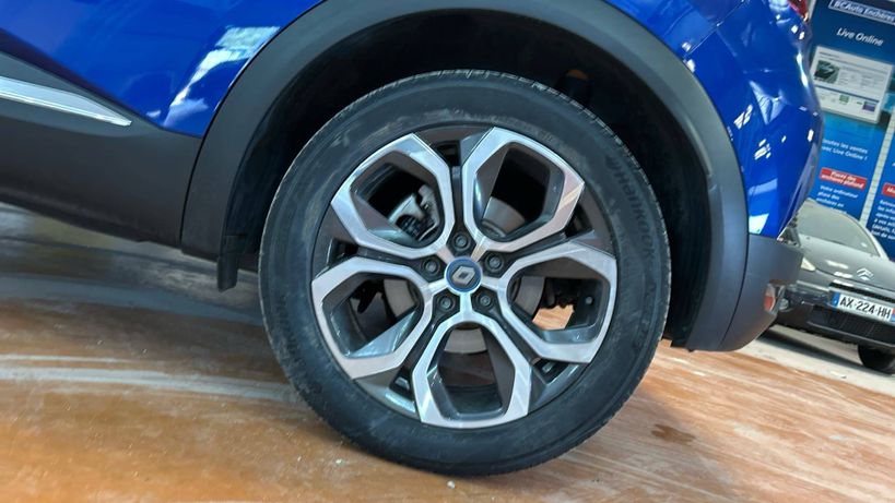 RENAULT CAPTUR 2021 - Photo n°9
