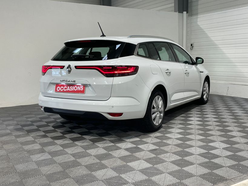 RENAULT MEGANE IV ESTATE 2022 - Photo n°5