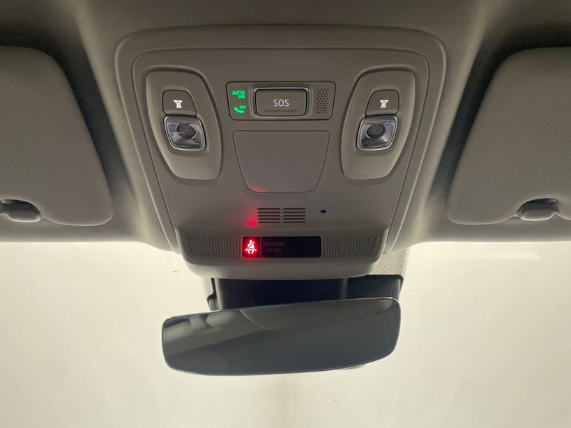 RENAULT MEGANE IV BERLINE 2023 - Photo n°24