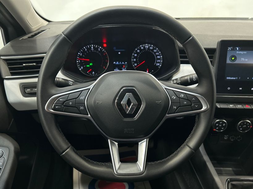 RENAULT CLIO V 2023 - Photo n°9