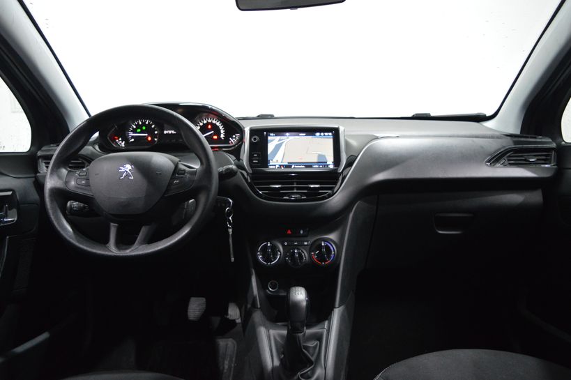 PEUGEOT 208 2018 - Photo n°5