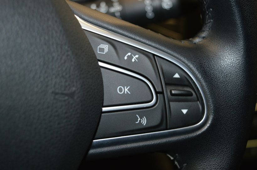 RENAULT MEGANE IV BERLINE BUSINESS 2017 - Photo n°28