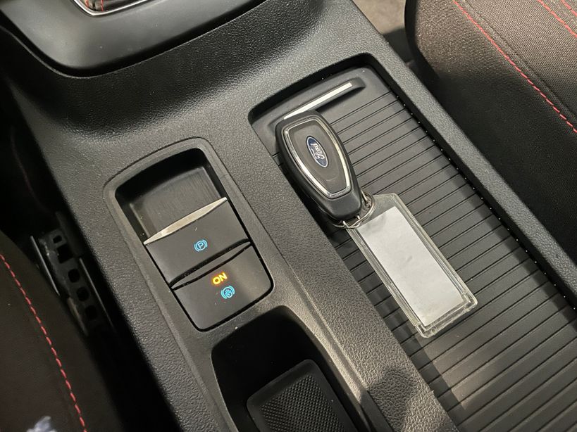 FORD KUGA 2022 - Photo n°29