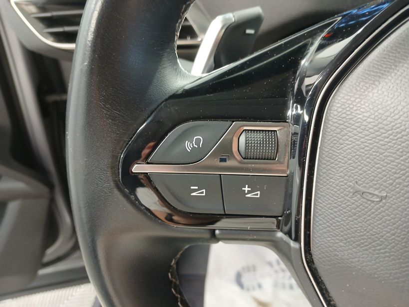 PEUGEOT 5008 BUSINESS 2020 - Photo n°32