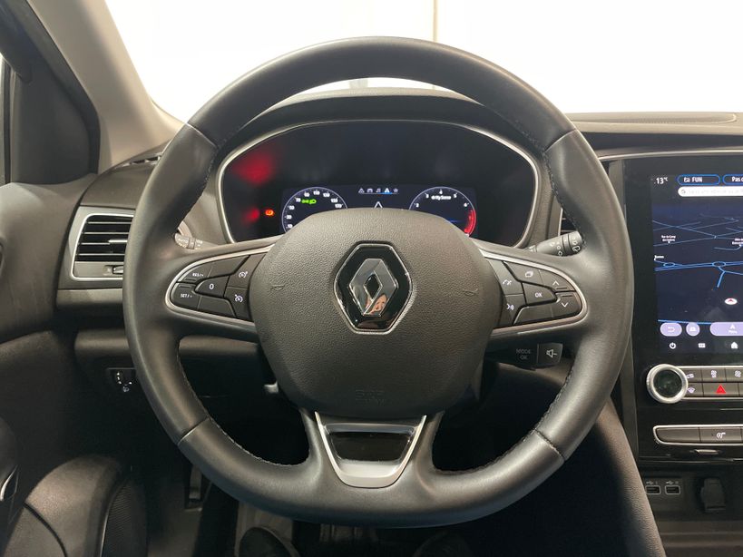 RENAULT MEGANE IV BERLINE 2023 - Photo n°16