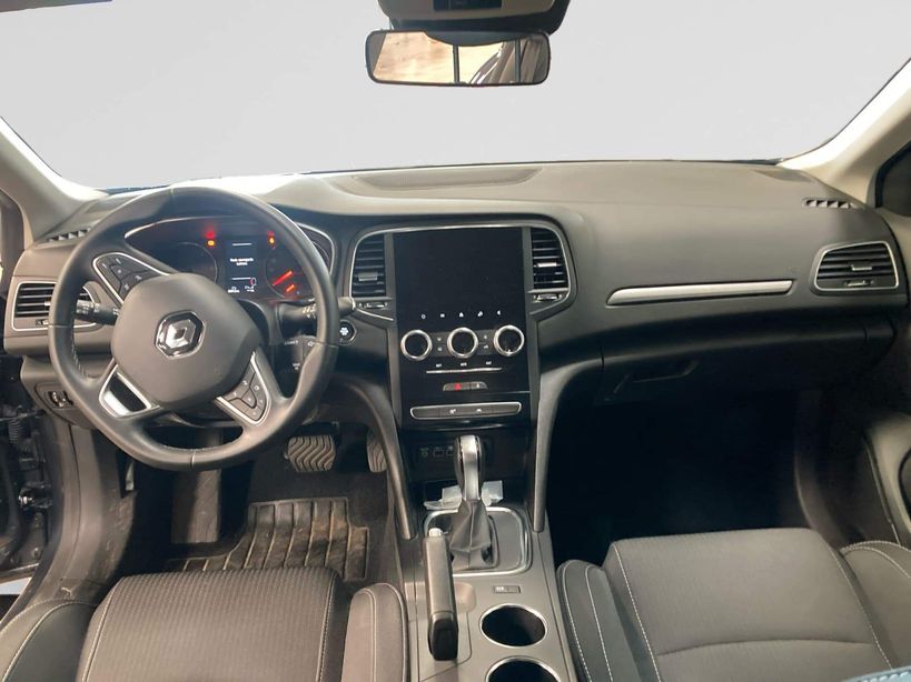 RENAULT MEGANE IV BERLINE 2022 - Photo n°10