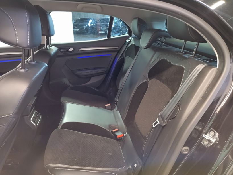 RENAULT MEGANE IV BERLINE 2020 - Photo n°18