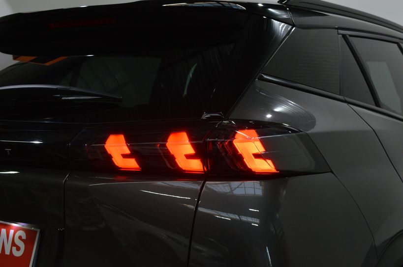PEUGEOT 2008 2021 - Photo n°8