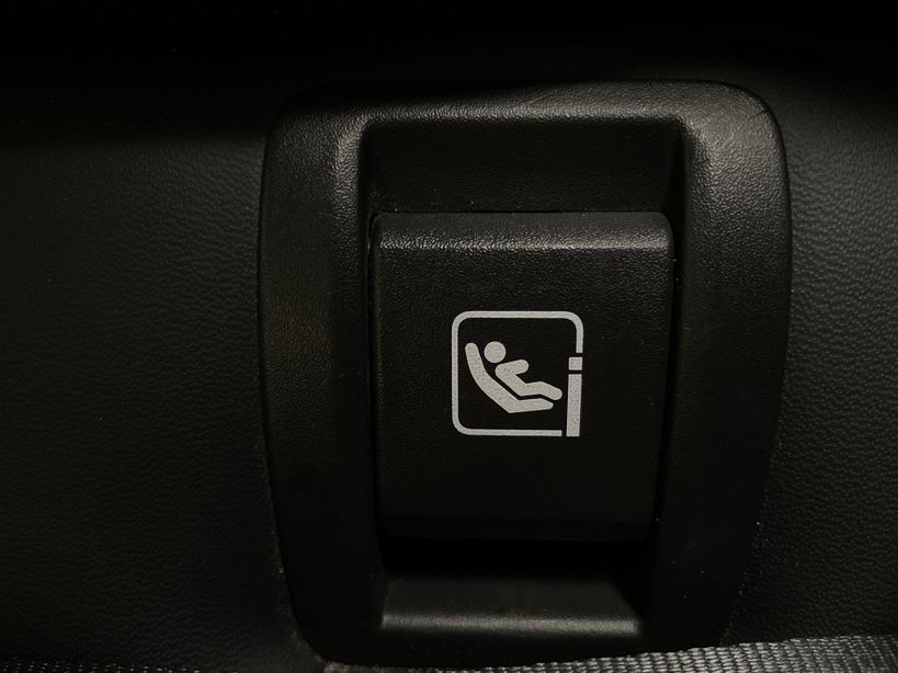 RENAULT MEGANE IV BERLINE 2022 - Photo n°41
