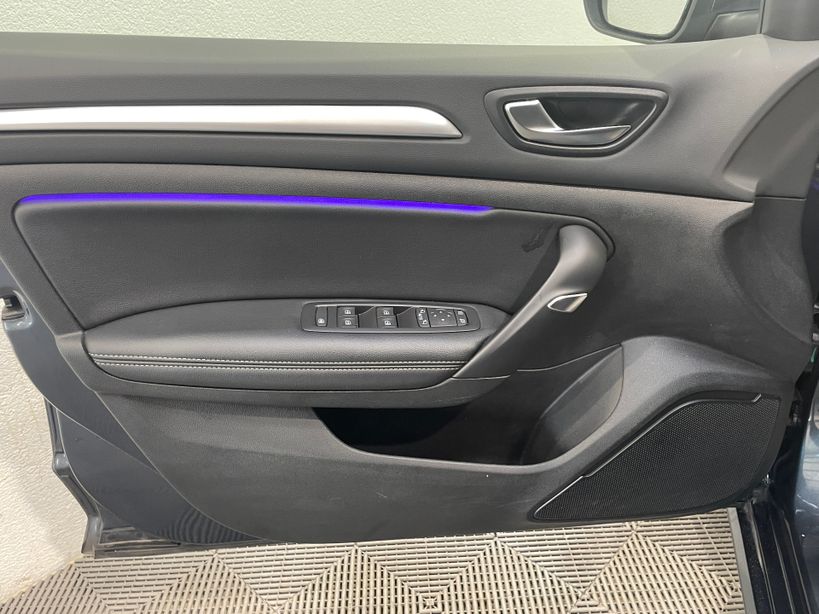 RENAULT MEGANE IV ESTATE 2023 - Photo n°38