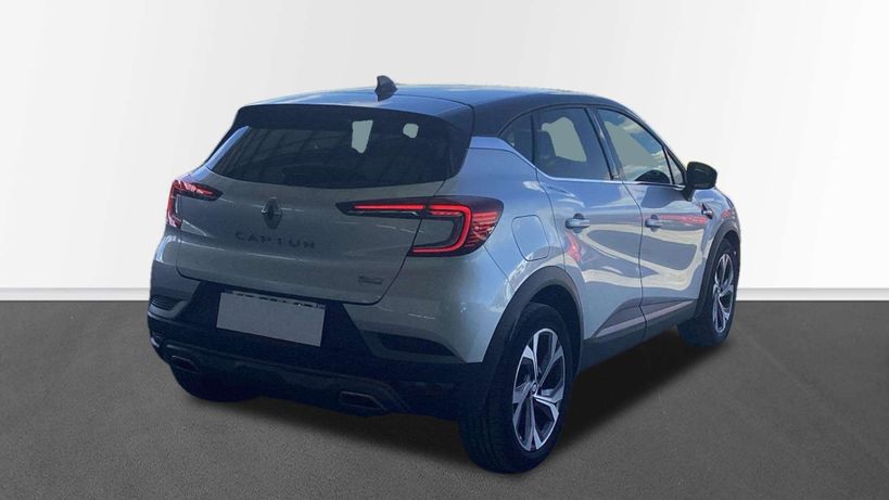 RENAULT CAPTUR 2022 - Photo n°4