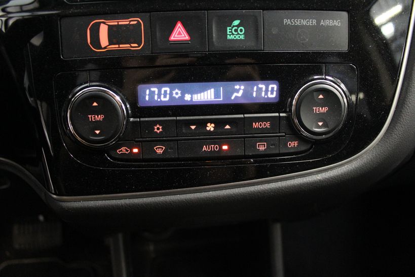 MITSUBISHI OUTLANDER 2015 - Photo n°32