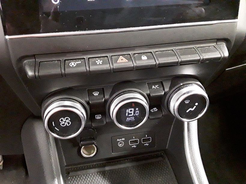 RENAULT CAPTUR 2020 - Photo n°16