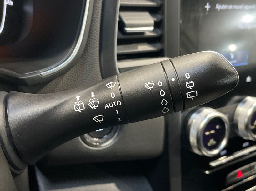 RENAULT MEGANE IV BERLINE 2021 - Photo n°29