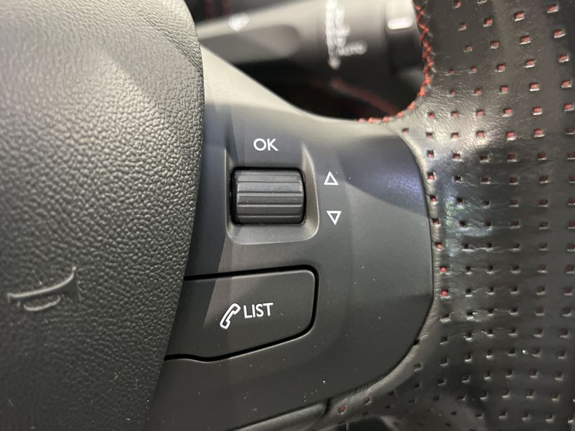 PEUGEOT 208 2014 - Photo n°28