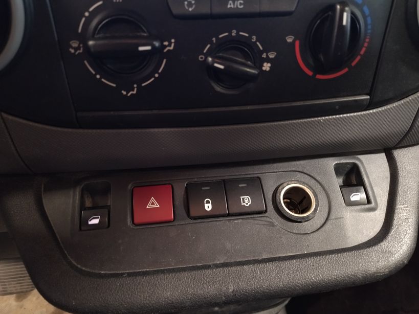 CITROEN BERLINGO FOURGON 2018 - Photo n°18