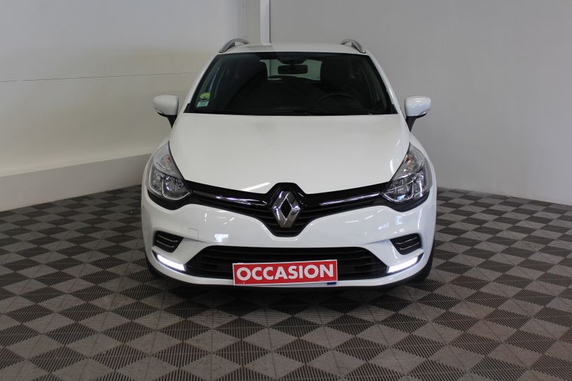 RENAULT CLIO IV ESTATE 2017 - Photo n°2