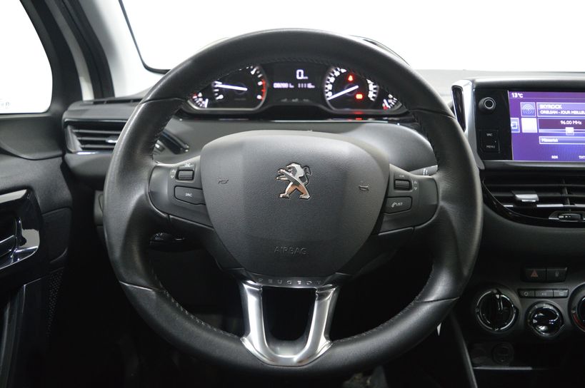 PEUGEOT 208 BUSINESS 2016 - Photo n°11