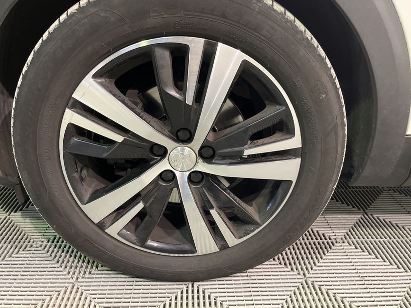 PEUGEOT 3008 2019 - Photo n°6