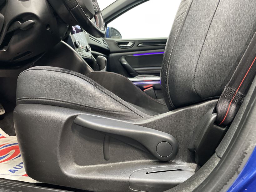 RENAULT MEGANE IV BERLINE 2021 - Photo n°33