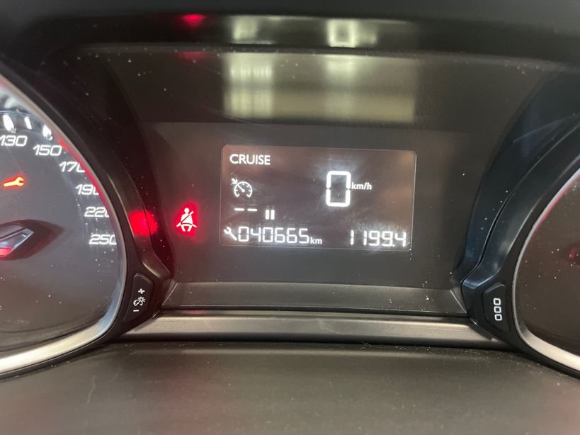 PEUGEOT 308 2018 - Photo n°1