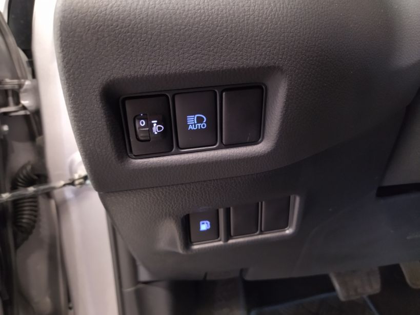 TOYOTA C HR HYBRIDE MY20 2020 - Photo n°25
