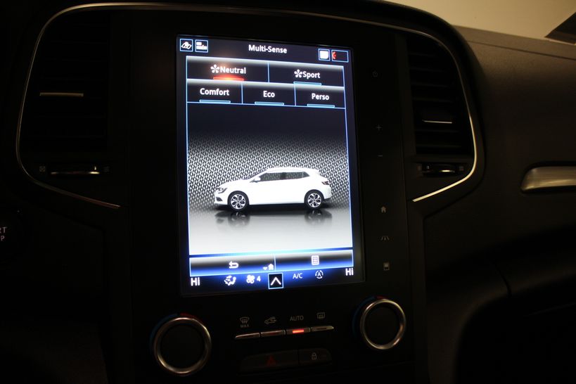 RENAULT MEGANE IV BERLINE 2020 - Photo n°21