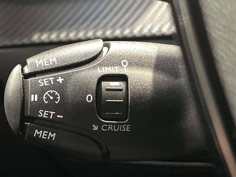 PEUGEOT 2008 2023 - Photo n°30