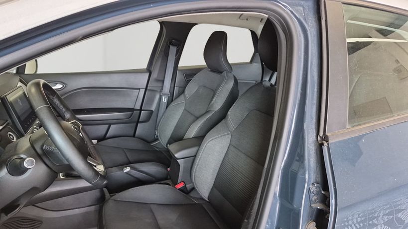 RENAULT CAPTUR 2021 - Photo n°9