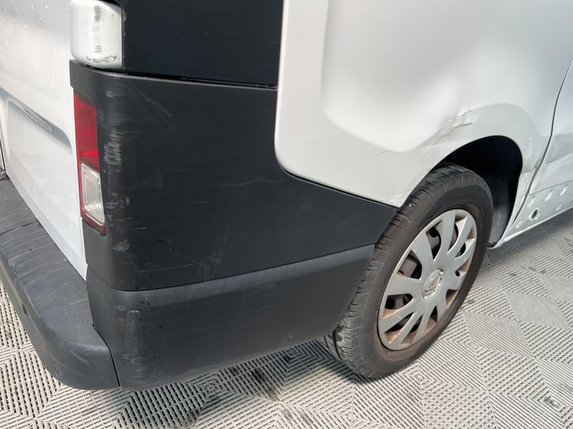 RENAULT TRAFIC FOURGON 2019 - Photo n°15
