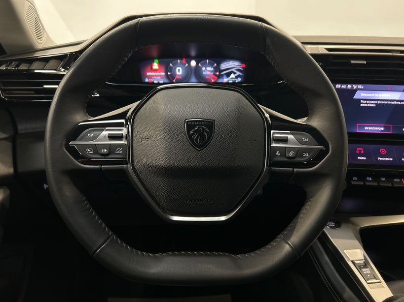 PEUGEOT 308 2023 - Photo n°11