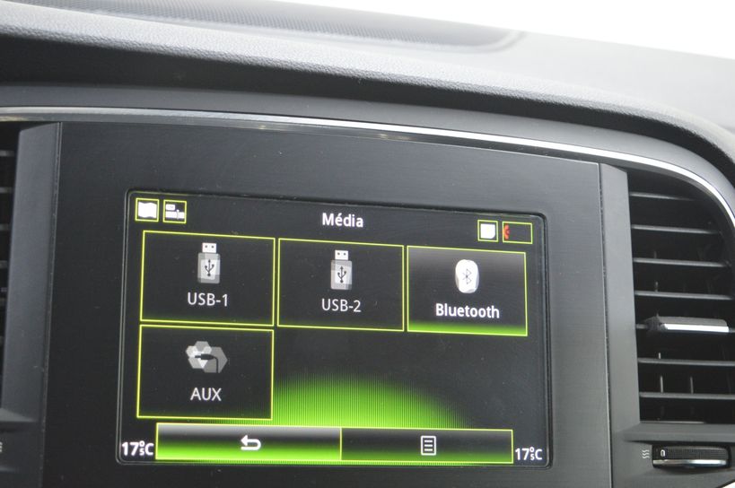 RENAULT MEGANE IV ESTATE 2019 - Photo n°15