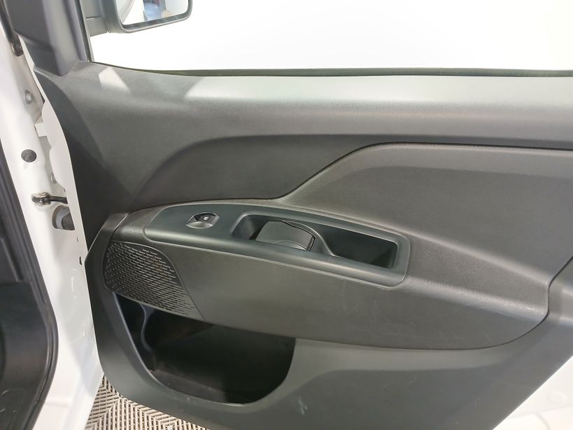 FIAT DOBLO CARGO 2020 - Photo n°12