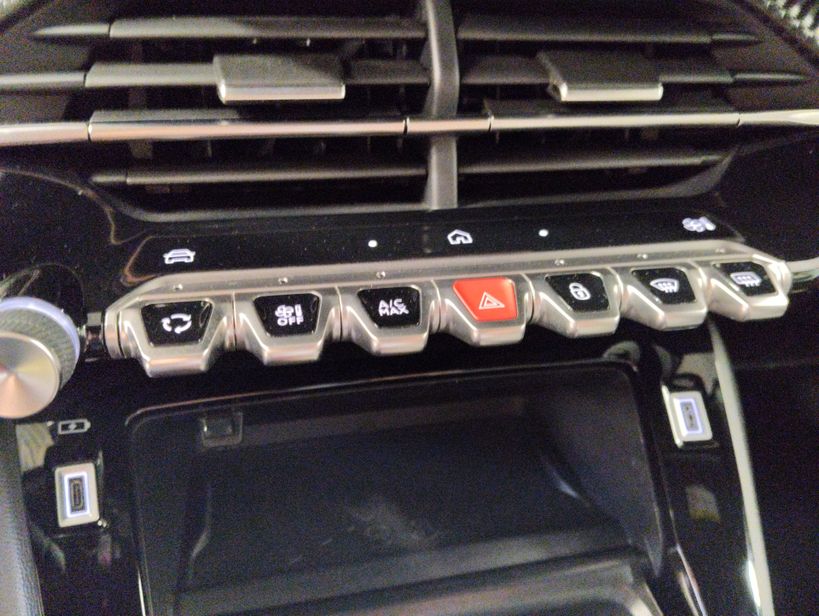 PEUGEOT 2008 ELECTRIQUE 2025 - Photo n°20