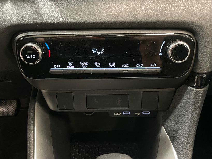 TOYOTA YARIS HYBRIDE 2025 - Photo n°16