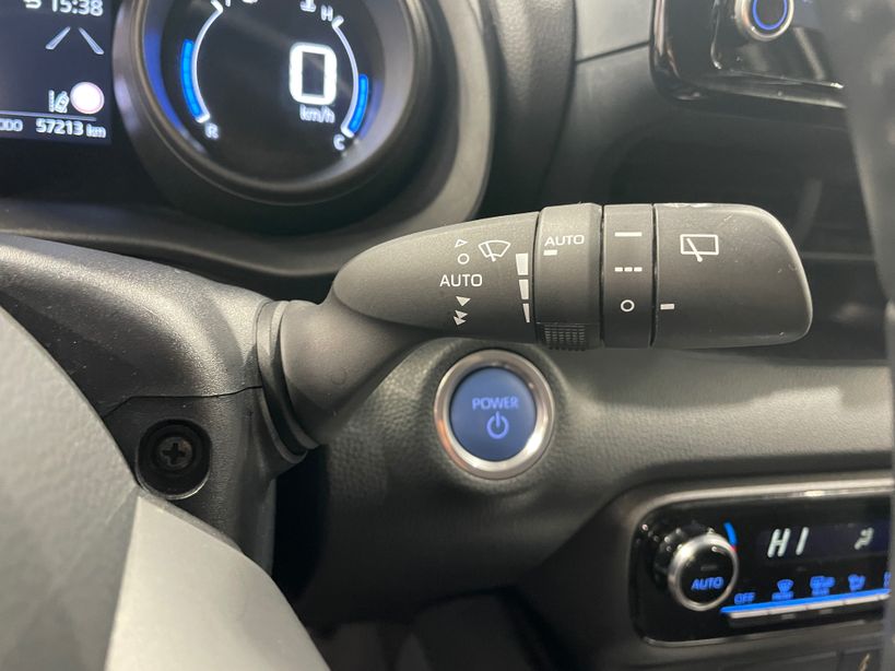 TOYOTA YARIS HYBRIDE MY21 2022 - Photo n°15