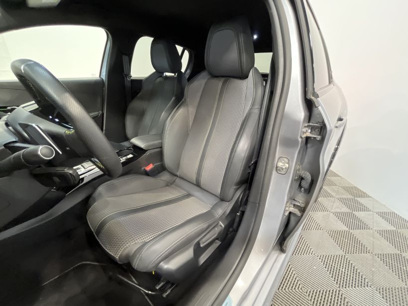 PEUGEOT 208 2023 - Photo n°9