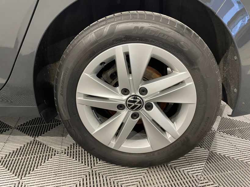 VOLKSWAGEN GOLF 2022 - Photo n°40