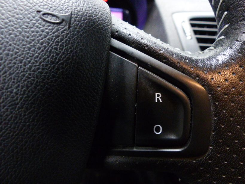 RENAULT MEGANE III ESTATE 2015 - Photo n°11