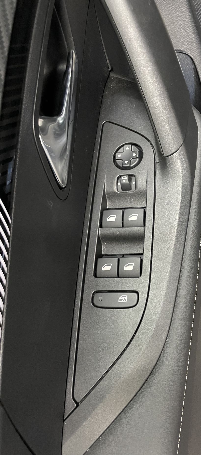 PEUGEOT 2008 2024 - Photo n°14