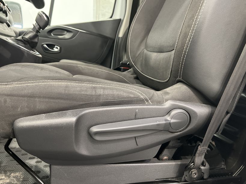 RENAULT TRAFIC FOURGON 2020 - Photo n°34