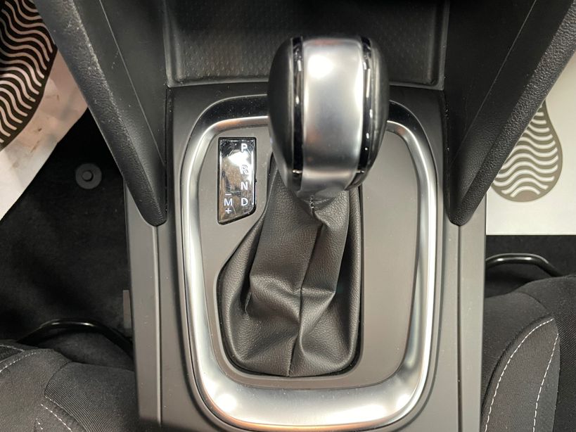 RENAULT MEGANE IV ESTATE 2022 - Photo n°24