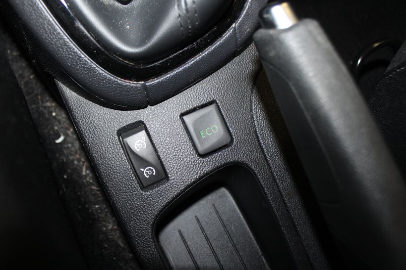 RENAULT CLIO IV 2019 - Photo n°14