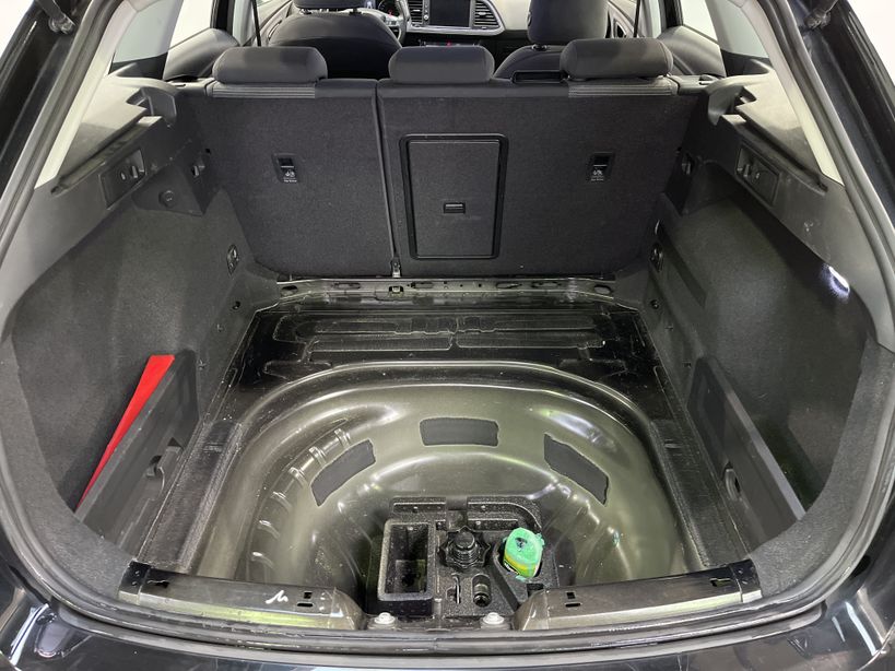 SEAT LEON SPORTSTOURER 2020 - Photo n°1
