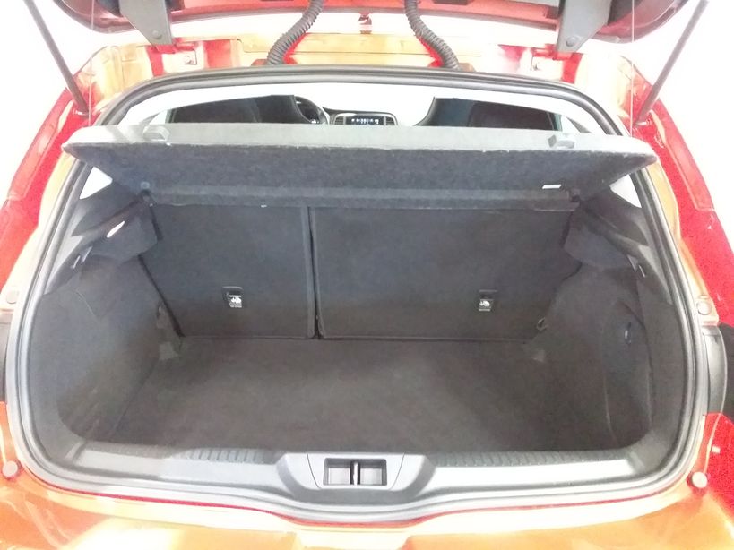 RENAULT MEGANE IV BERLINE 2022 - Photo n°10