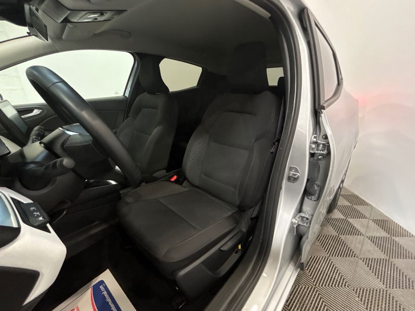 RENAULT CLIO V 2023 - Photo n°9