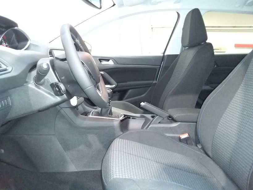 PEUGEOT 308 SW 2021 - Photo n°11
